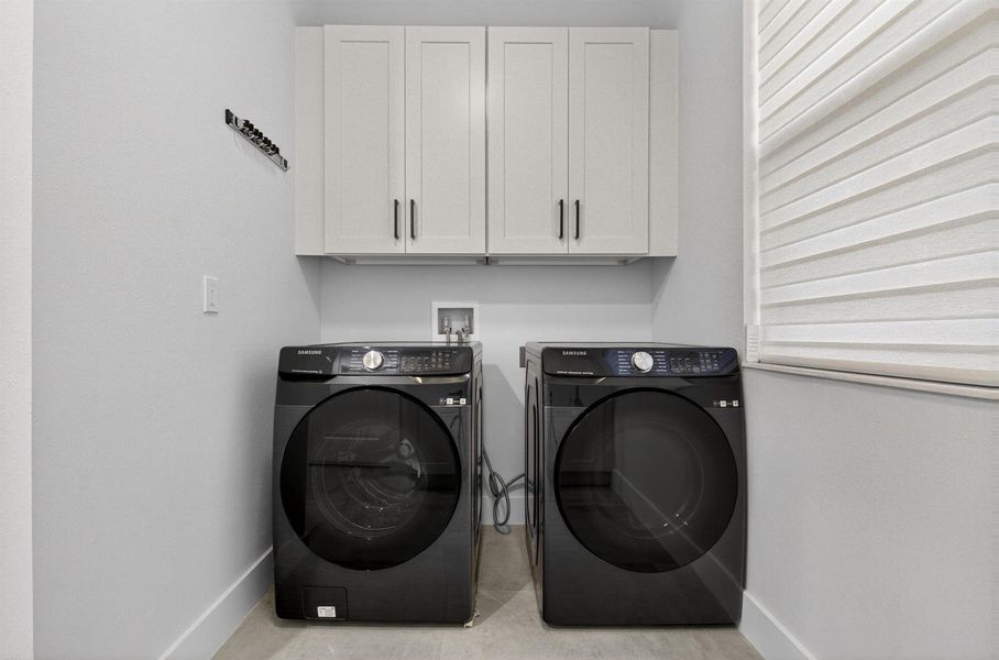 27 - Laundry Room Washer Dryer 27 - Laundry Room Washer Dryer