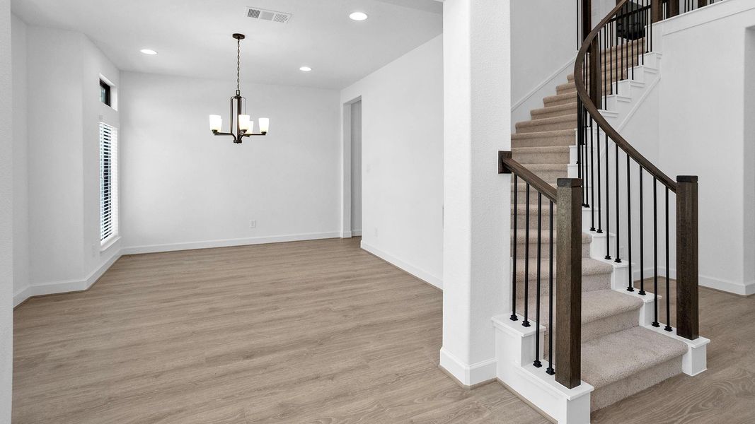 Spacious, unfurnished interior of a new home in Evergreen 70', Conroe (Image 9). Spacious, unfurnished interior of a new home in Evergreen 70', Conroe (Image 9).
