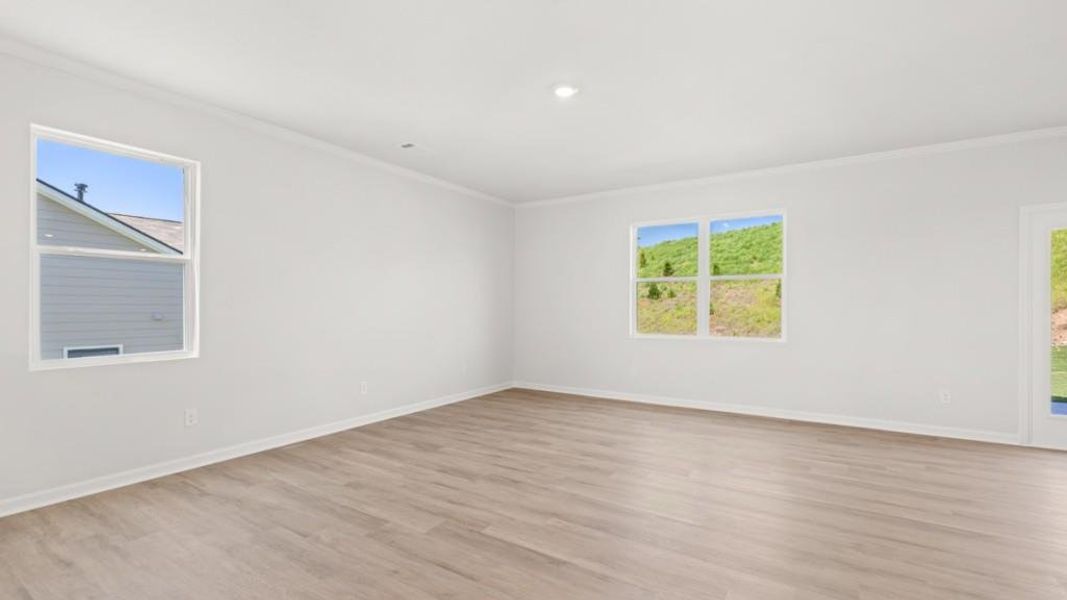 Spacious, unfurnished interior of a new home in Sheffield Highlands, Dallas (Image 21).
