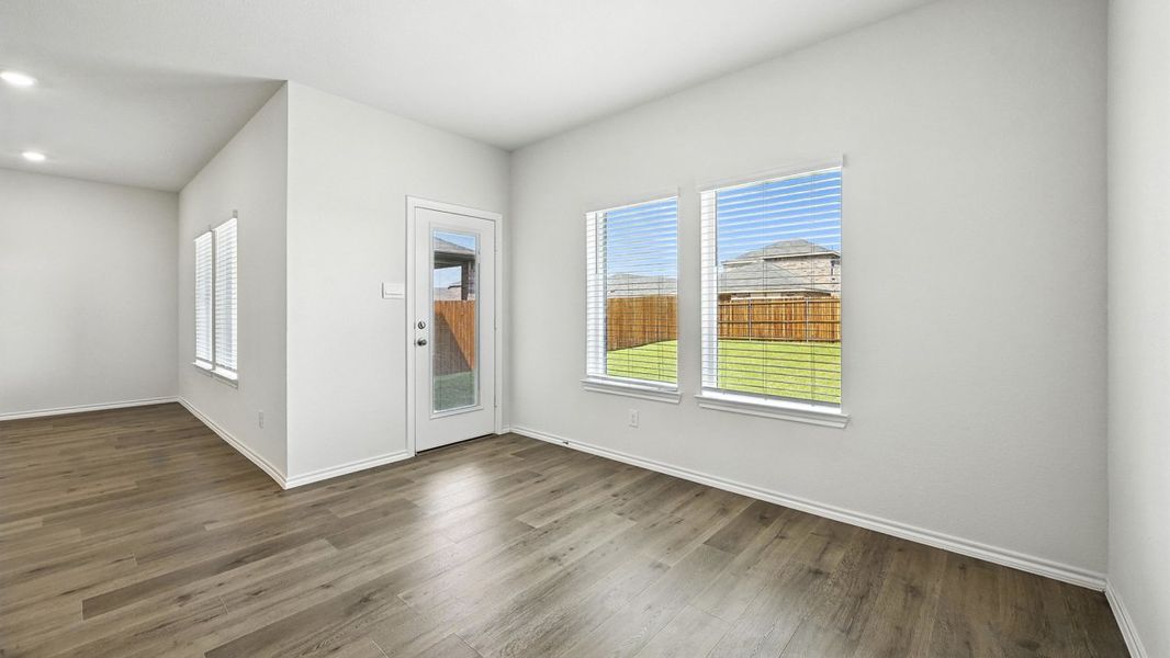 Spacious, unfurnished interior of a new home in Wildcat Ranch, Crandall (Image 17).