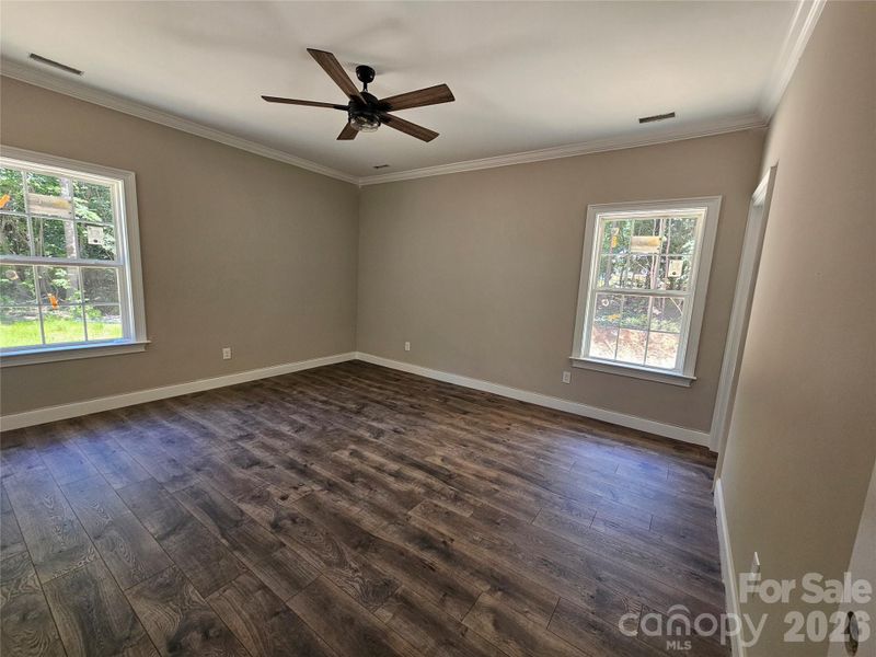 Spacious, unfurnished interior of a new home in , Lancaster (Image 5).