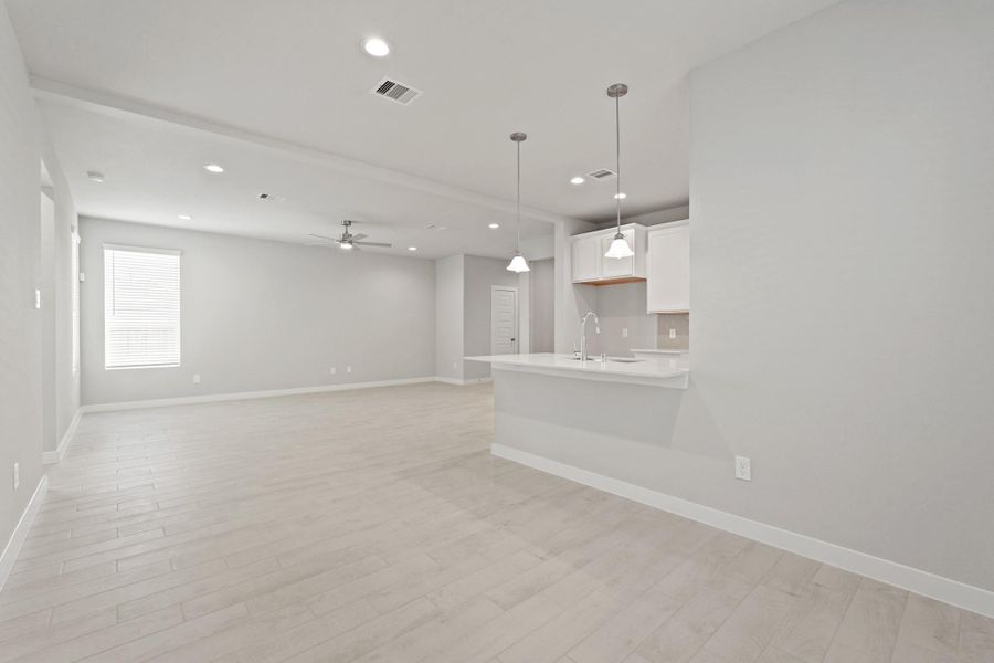 Spacious, unfurnished interior of a new home in Grand Oaks Village, Houston (Image 21). Spacious, unfurnished interior of a new home in Grand Oaks Village, Houston (Image 21).