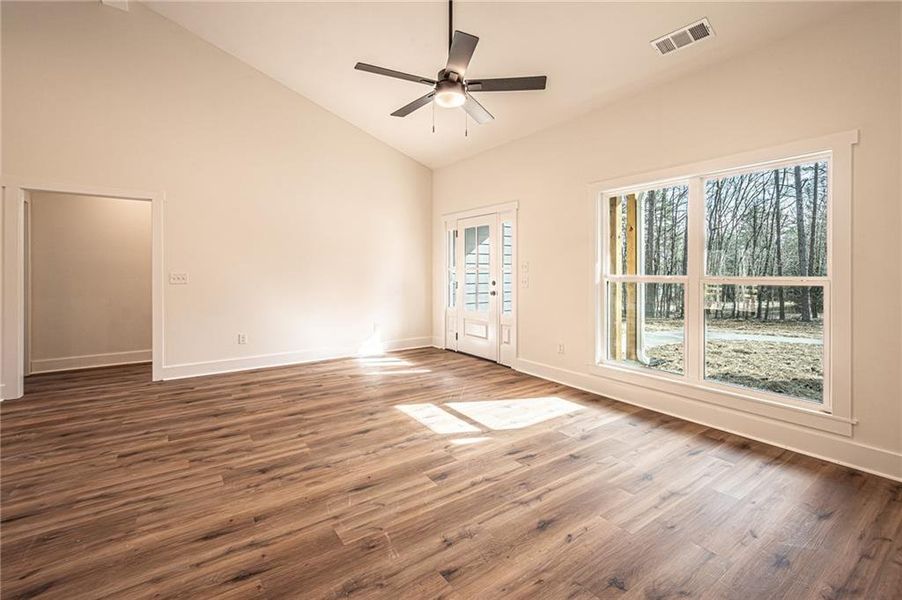 Spacious, unfurnished interior of a new home in , Dawsonville (Image 26).