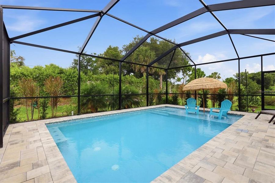 Exterior details and patio area of a home in Palmero, Nokomis (Image 24).