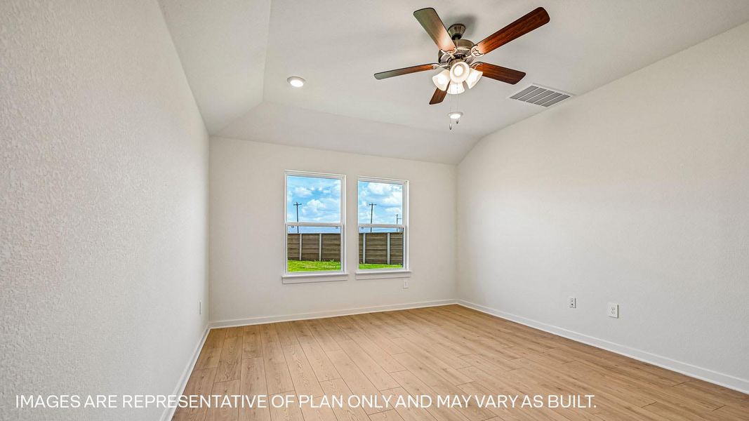 Representative unfurnished interior of a home built from the The Irvine by D.R. Horton in Monarch Ranch, Manor (Image 32).