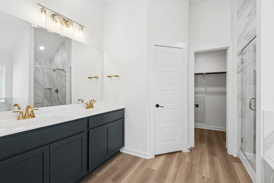 Furnished interior view inside a new home in Miller's Pond, Rosenberg (Image 8).