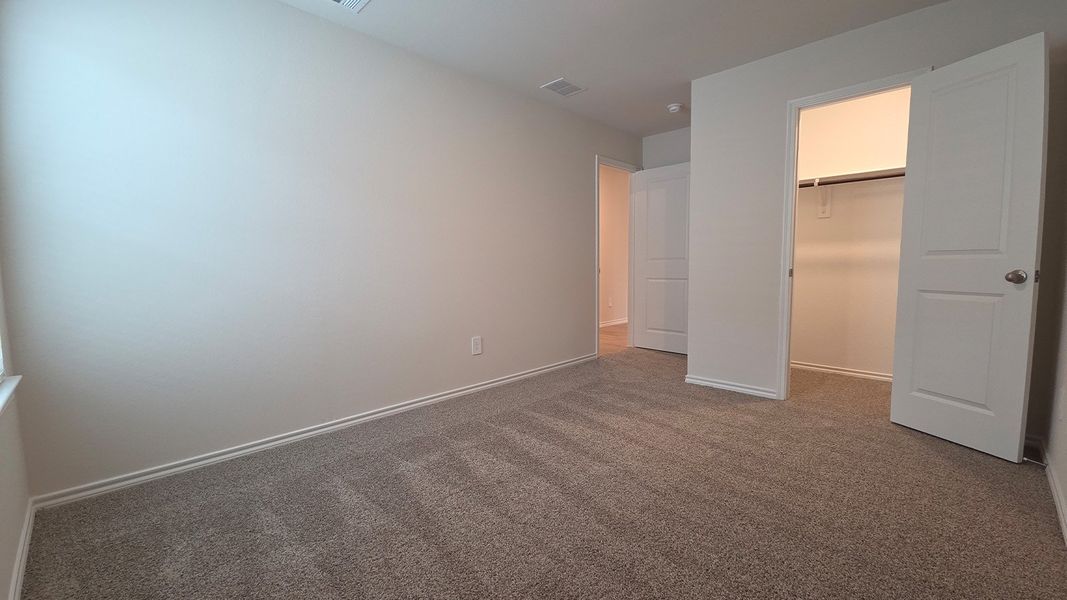 Spacious, unfurnished interior of a new home in Wildwood, Royse City (Image 20).