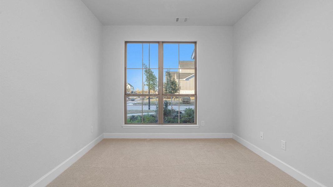 Spacious, unfurnished interior of a new home in Austin Point 60', Richmond (Image 10).