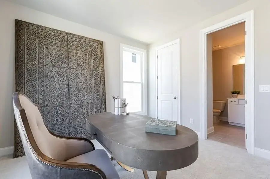 Furnished interior view inside a new home in Aberdeen, Hoschton (Image 16).