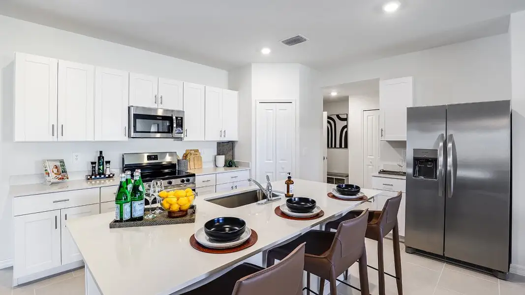 Florida Core P004 Frontier Kitchen 2of5 F1 Base6 10 24 25