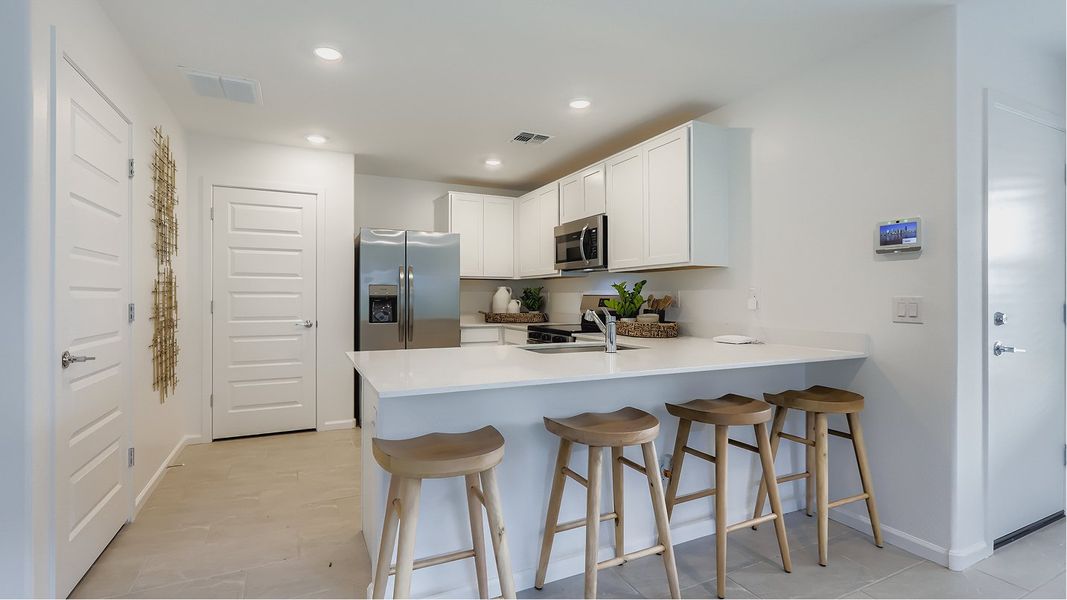 2557 Heather Kitchen 1of4 F1