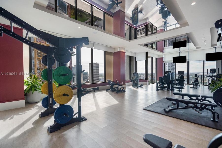 Community amenities in , Miami (Image 17).