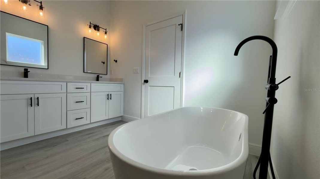 Furnished interior view inside a new home in , Ocala (Image 7).