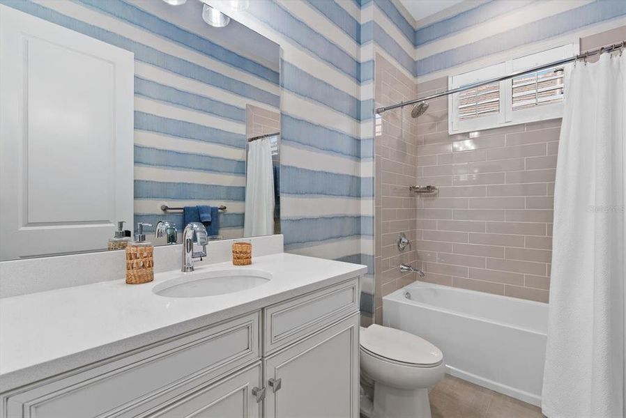 Furnished interior view inside a new home in , Venice (Image 16).