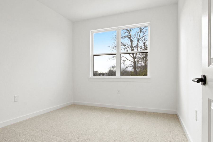 Spacious, unfurnished interior of a new home in Willow Grove Townhomes, Melissa (Image 16).