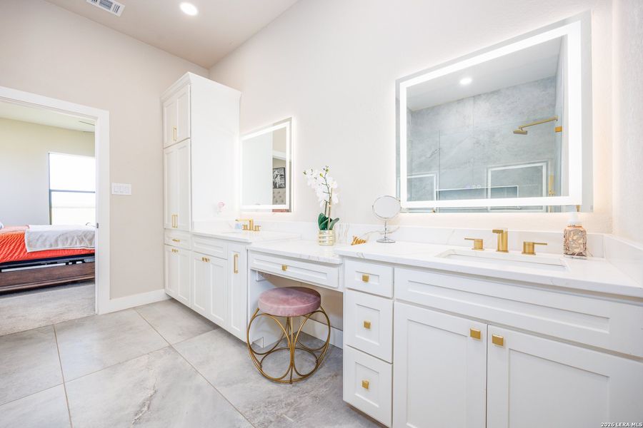 Furnished interior view inside a new home in , San Antonio (Image 12).