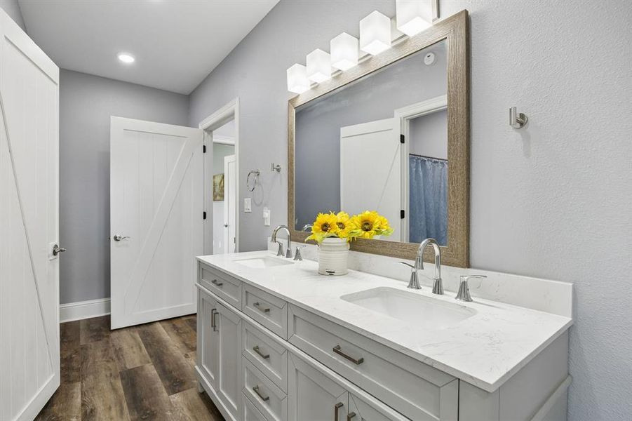 Furnished interior view inside a new home in , Edgewood (Image 12).