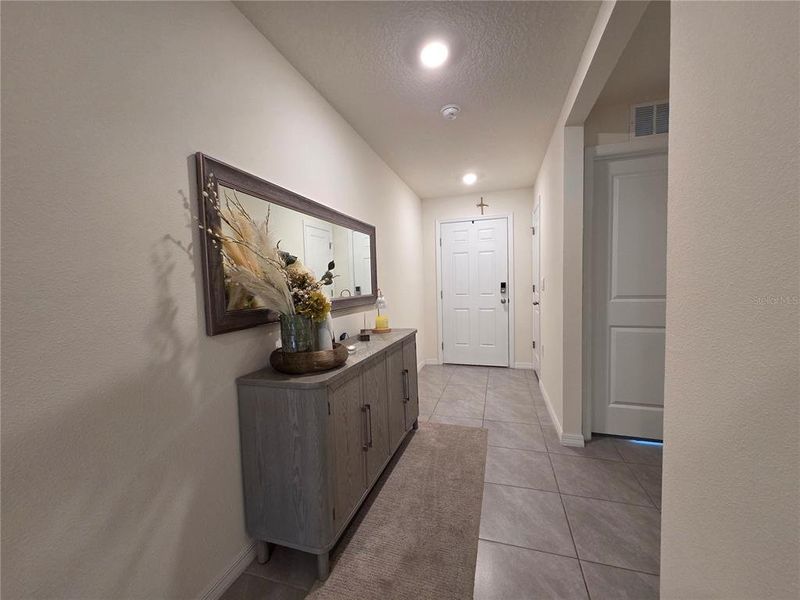 Furnished interior view inside a new home in Hernando County Spot Lots, Spring Hill (Image 33).