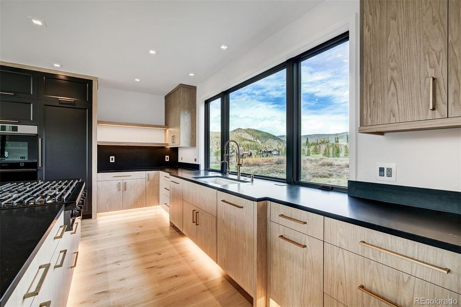 Furnished interior view inside a new home in , Breckenridge (Image 27).
