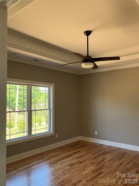 Spacious, unfurnished interior of a new home in , Hickory (Image 12).