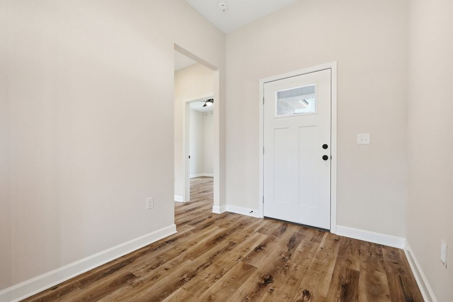 Spacious, unfurnished interior of a new home in Southern Charm, Crestview (Image 28). Spacious, unfurnished interior of a new home in Southern Charm, Crestview (Image 28).