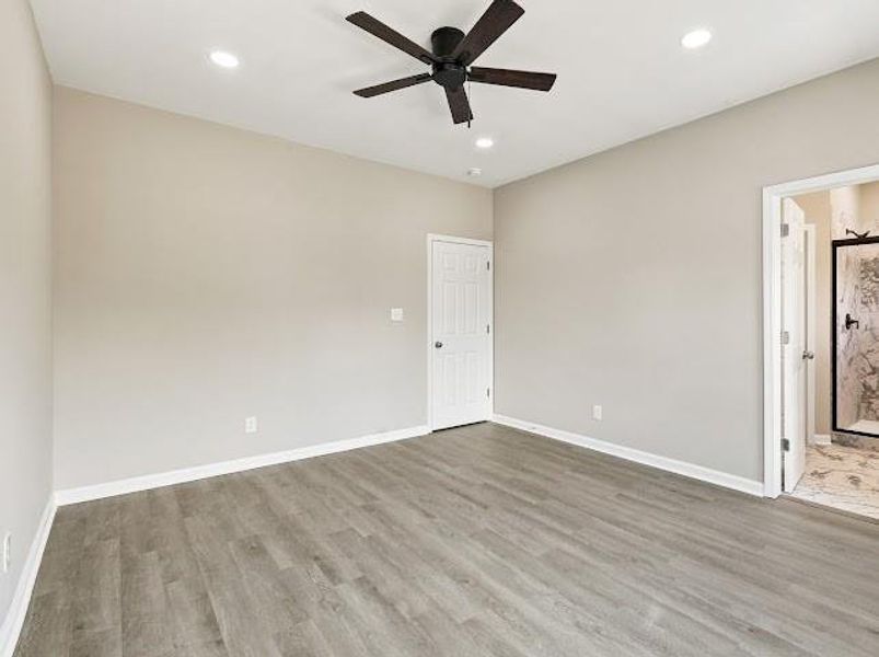 Spacious, unfurnished interior of a new home in , Rome (Image 12).