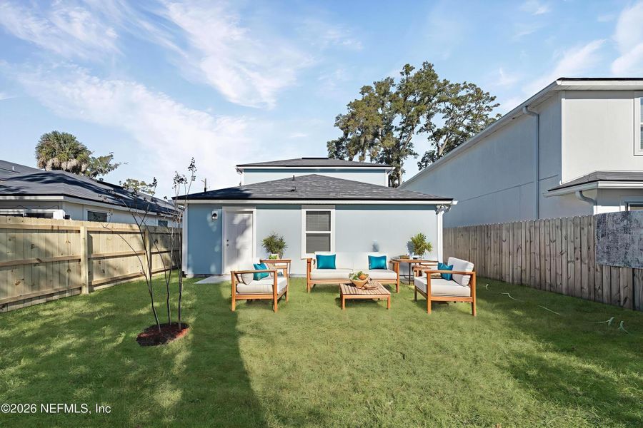 Exterior details and patio area of a home in , Jacksonville (Image 3).