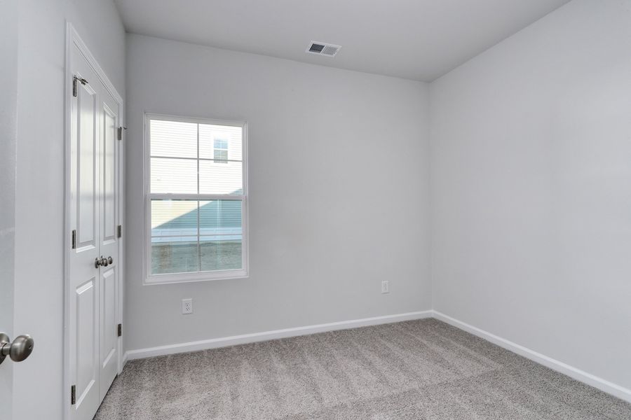 Spacious, unfurnished interior of a new home in Hainer Place, Conway (Image 36).