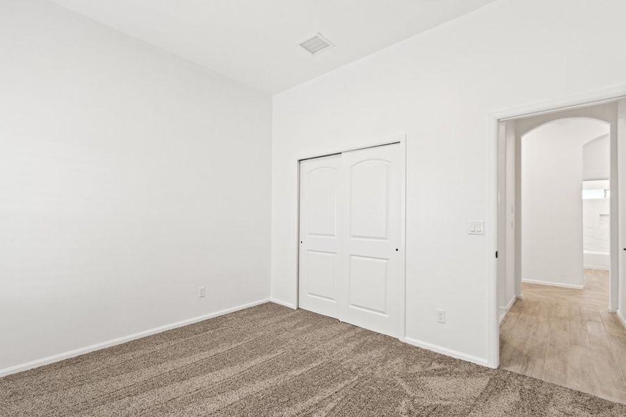 Spacious, unfurnished interior of a new home in Paseo Del Este Unit 9, El Paso (Image 25). Spacious, unfurnished interior of a new home in Paseo Del Este Unit 9, El Paso (Image 25).