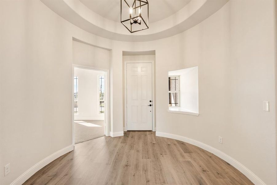 Spacious, unfurnished interior of a new home in The Retreat at North Grove 60, Waxahachie (Image 12). Spacious, unfurnished interior of a new home in The Retreat at North Grove 60, Waxahachie (Image 12).