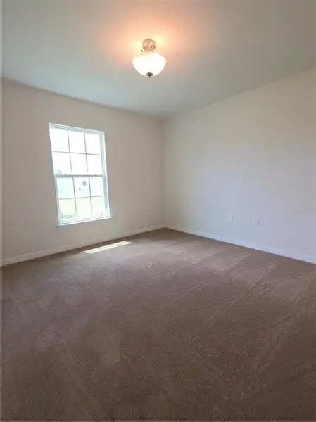 Spacious, unfurnished interior of a new home in , Citrus Springs (Image 16).