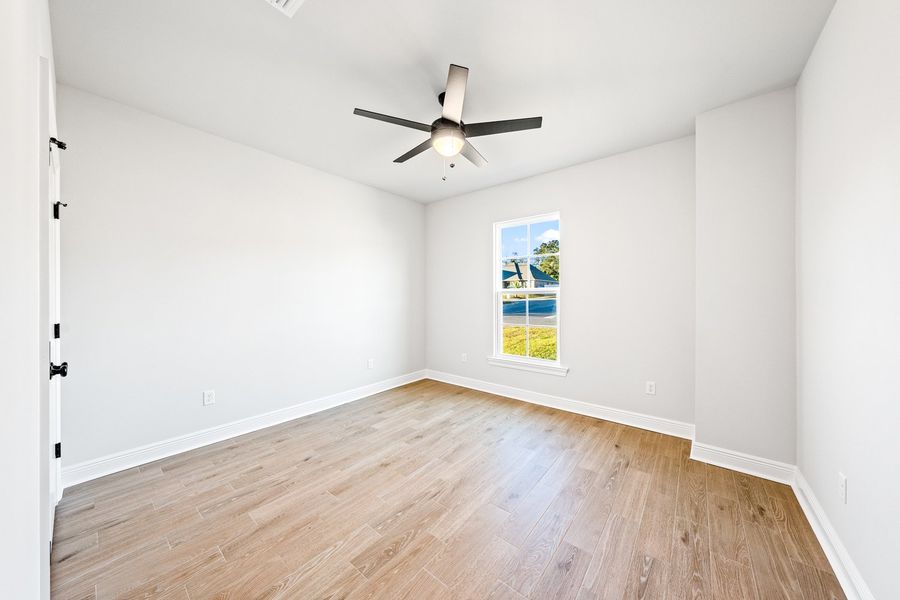 Spacious, unfurnished interior of a new home in Eagle Pointe, Pensacola (Image 13). Spacious, unfurnished interior of a new home in Eagle Pointe, Pensacola (Image 13).