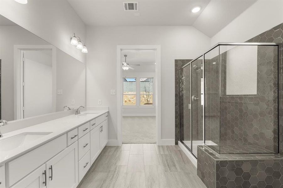 21. 7204 Camilla - Bath (2)