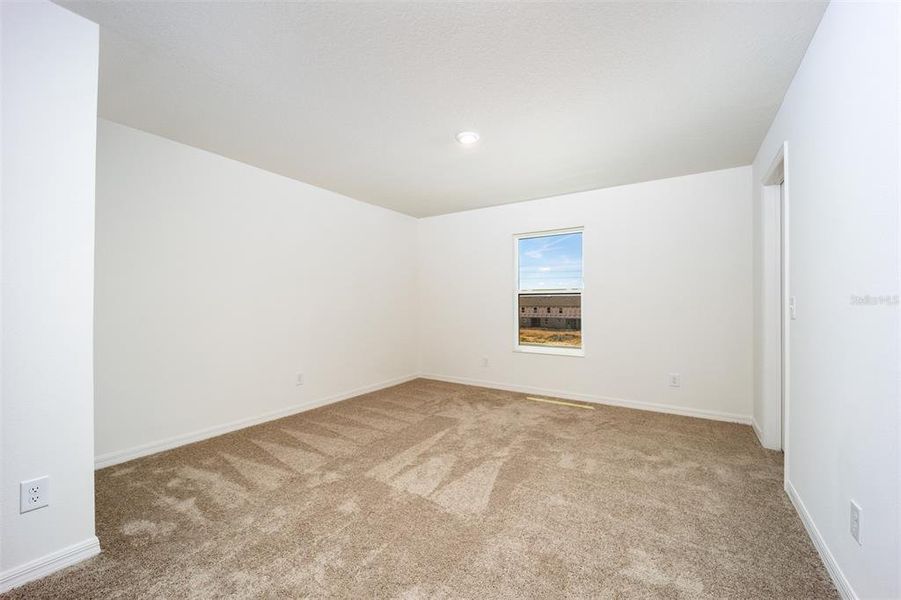 Spacious, unfurnished interior of a new home in Sol Vista, Dundee (Image 18). Spacious, unfurnished interior of a new home in Sol Vista, Dundee (Image 18).