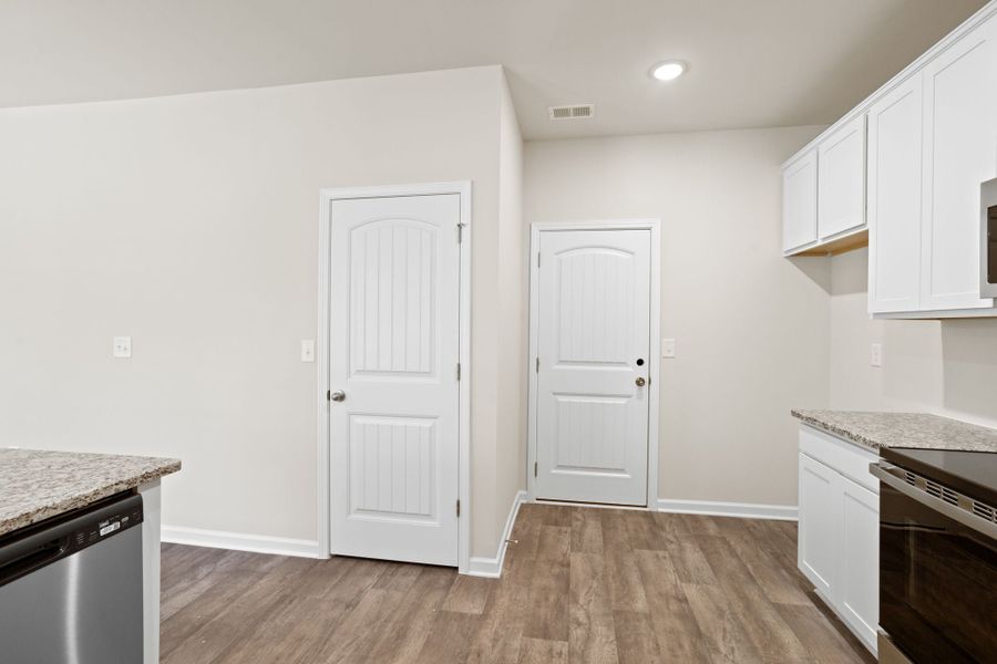 4br New Home in Woodruff, SC.  - Slide 13