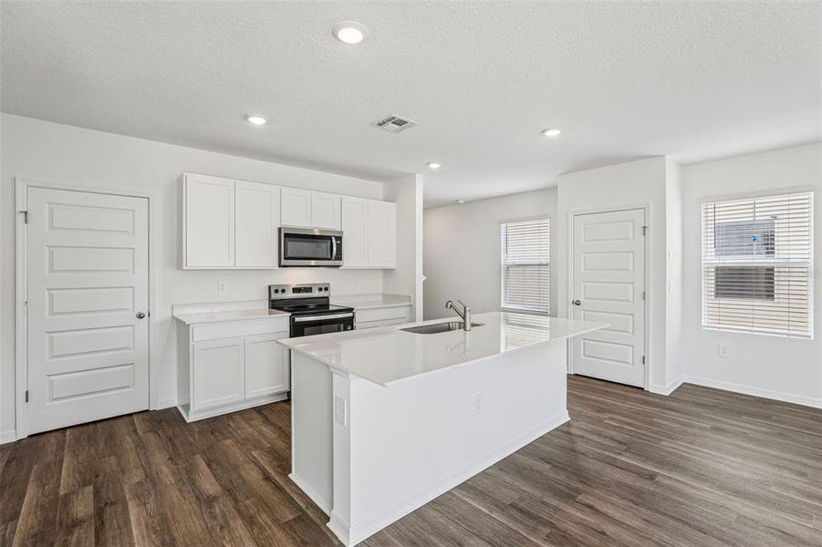 Furnished interior view inside a new home in Avalon Park Tavares, Tavares (Image 7).