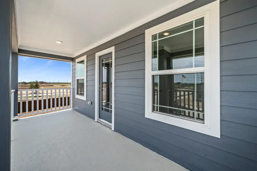 Add some twinkling string lights, and you’ll have the perfect backdrop for unforgettable memories. Plus, with easy access to your upstairs bedroom, entertaining becomes a breeze.