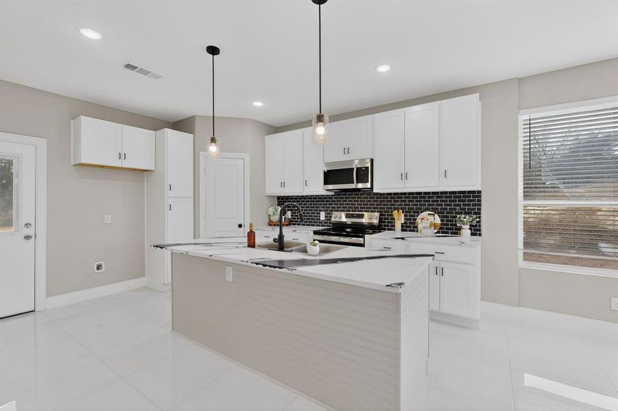 Furnished interior view inside a new home in , Dallas (Image 5). Furnished interior view inside a new home in , Dallas (Image 5).