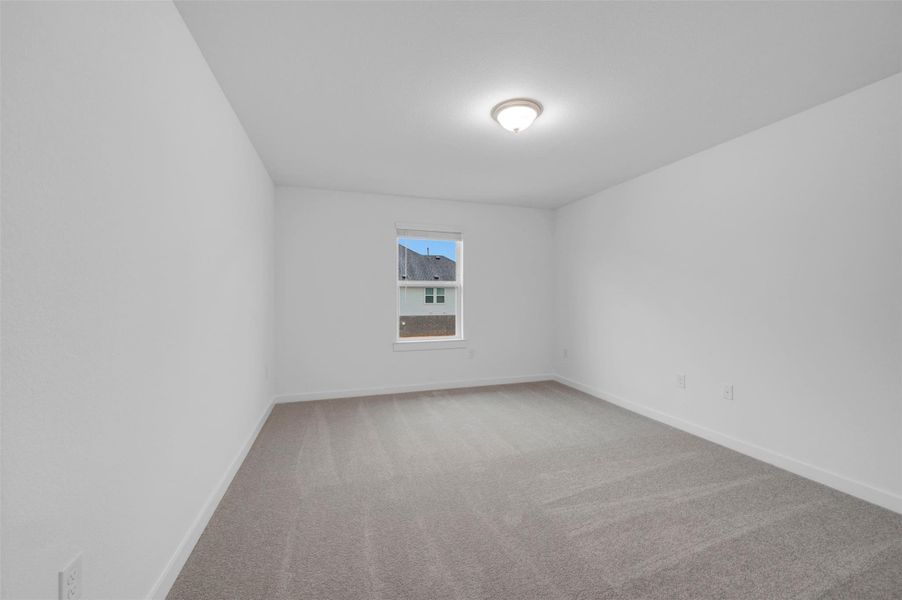 Spacious, unfurnished interior of a new home in Barksdale, Leander (Image 22).