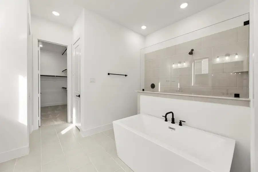 13_14. 1028 Golden Galaxy - Bath