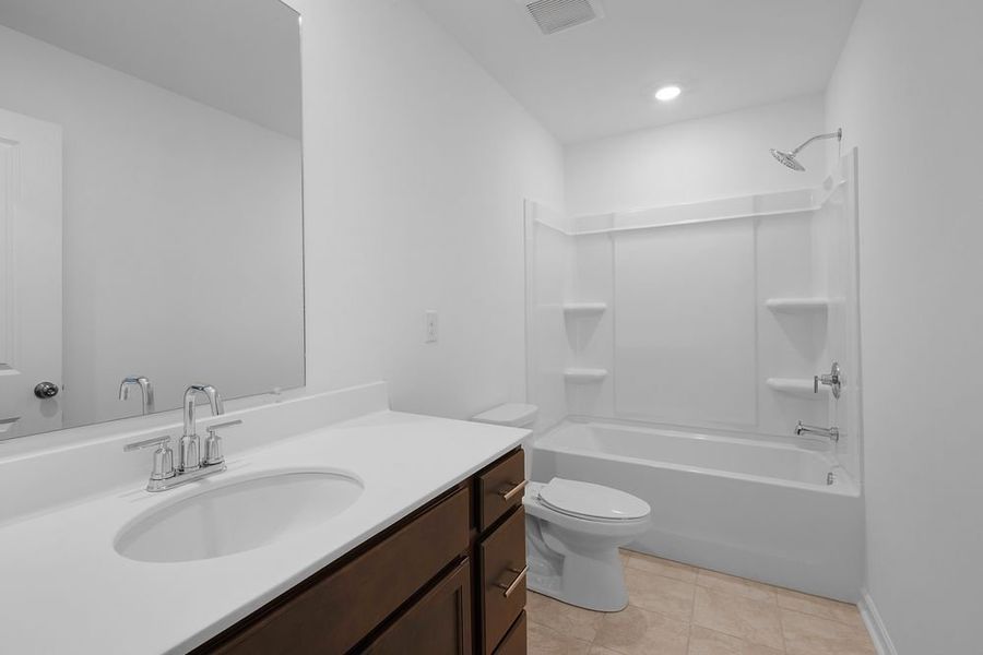 Representative furnished interior of a home built from the Norcross by Taylor Morrison in Heritage River, Euharlee (Image 10).