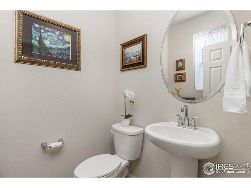 Furnished interior view inside a new home in , Berthoud (Image 16).