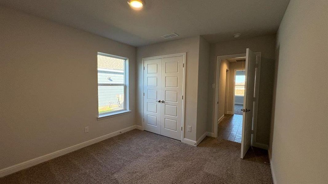 Spacious, unfurnished interior of a new home in Sandstone Estates, Granbury (Image 17). Spacious, unfurnished interior of a new home in Sandstone Estates, Granbury (Image 17).