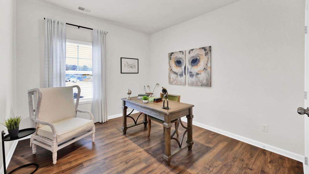 Furnished interior view inside a new home in Fieldcrest Acres, Blountville (Image 25).