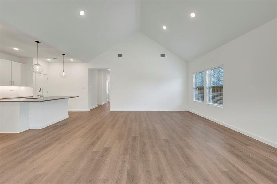 Spacious, unfurnished interior of a new home in Aspire at Reunion, Newark (Image 16). Spacious, unfurnished interior of a new home in Aspire at Reunion, Newark (Image 16).