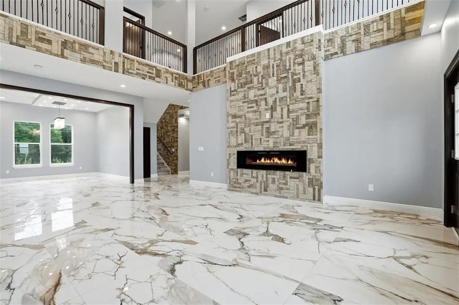 Spacious, unfurnished interior of a new home in , Grayson (Image 17).