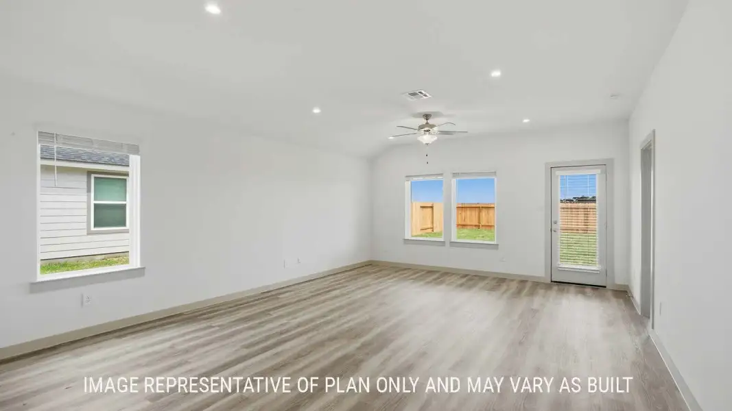 Representative unfurnished interior of a home built from the Elgin by D.R. Horton in Woodland Park, Beaumont (Image 12).