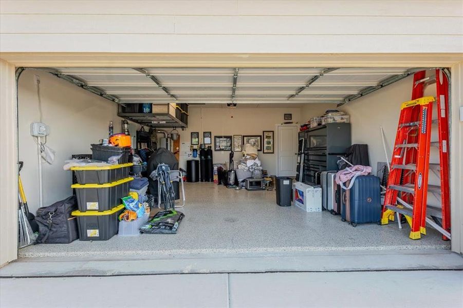 Exterior details and patio area of a home in Azle Grove, Azle (Image 26).