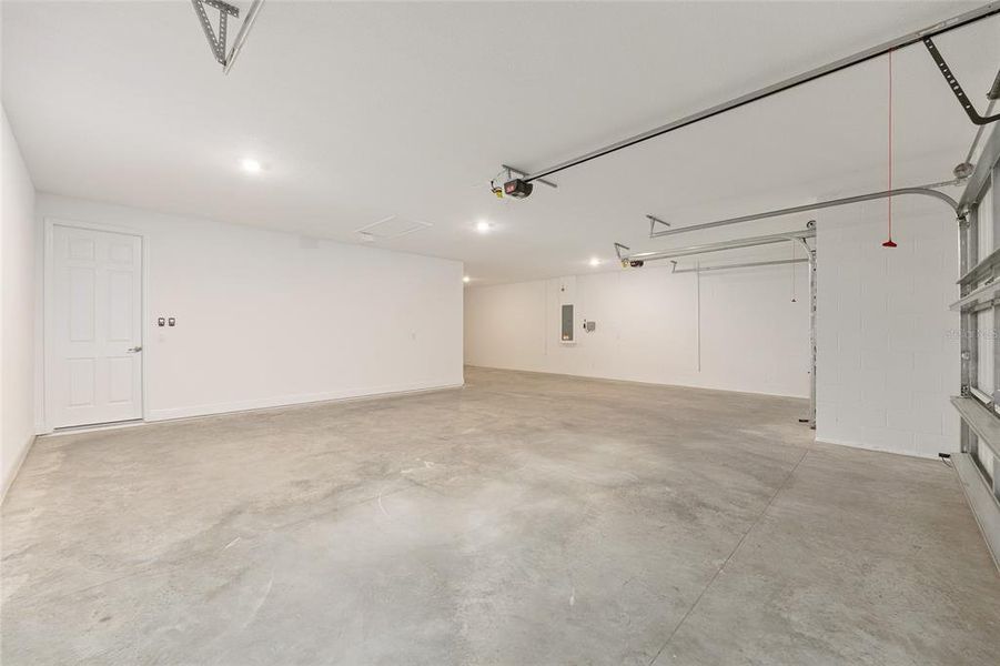 Spacious, unfurnished interior of a new home in On Top of the World Communities, Ocala (Image 6).