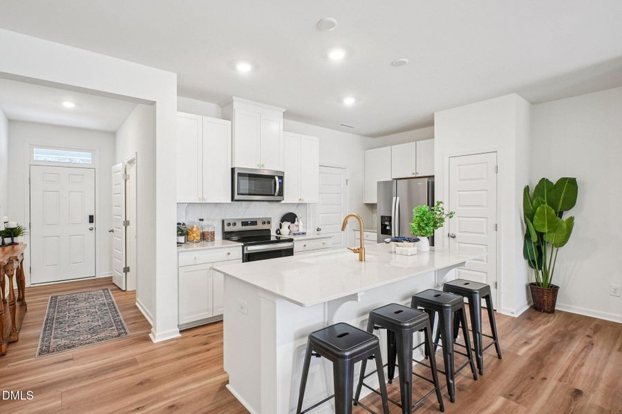 14-web-or-mls-Parker Ln-S1202-014